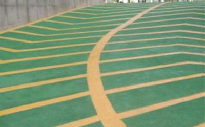 曲松止滑车道材料